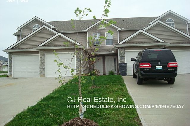 1st image of 714 SW Shadow Glen Dr