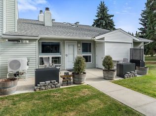 Whispering Pines, Edmonton, AB T6J 5N1
