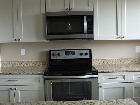4th image of 1225 Olf Hollow Ln #310