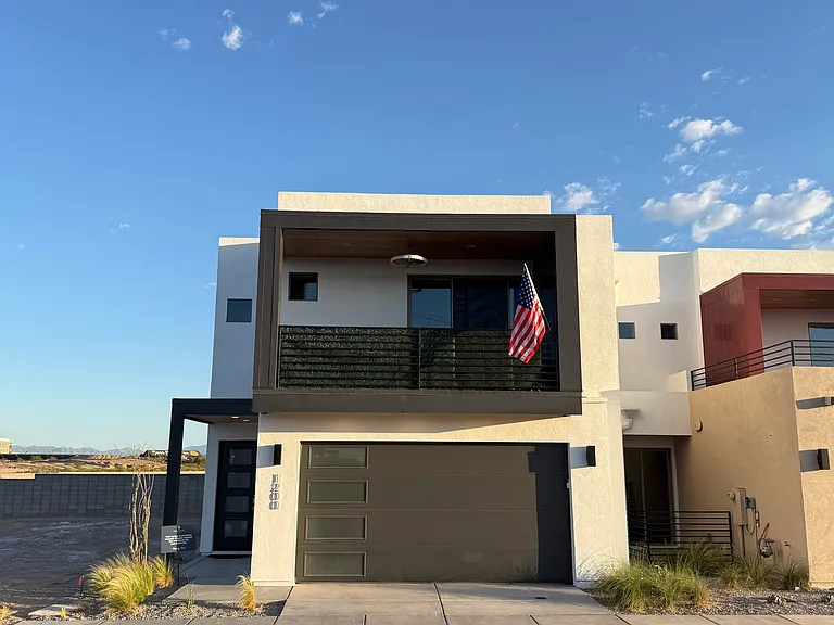 1200 E Liggins St — Photo 2