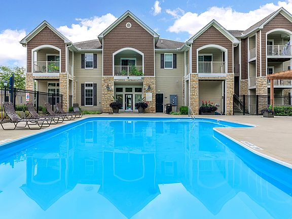 2nd image of 8495 Bella Woods Dr #8574
