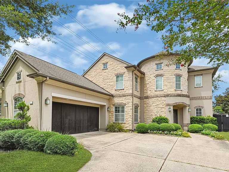 11218 Gallant Ridge Ln — Photo 1