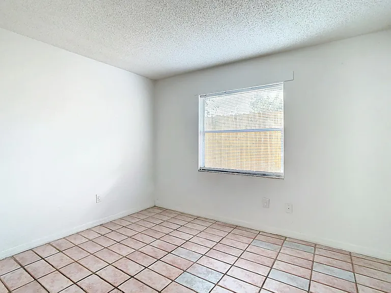 712 E Floribraska Ave #A — Photo 10