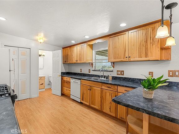 5th image of 21103 Wigwam Rd