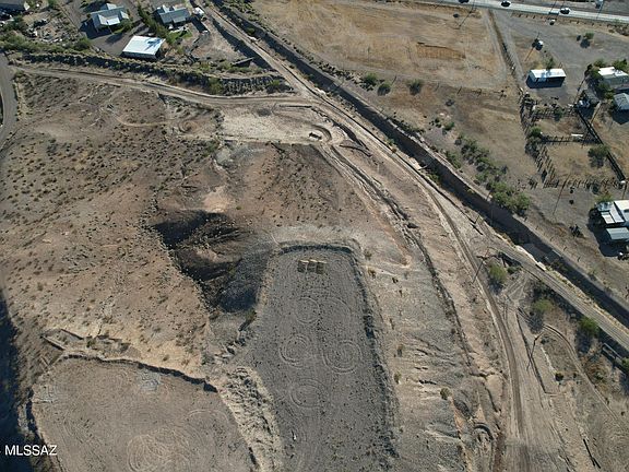 3rd image of N Bentley Dr #0