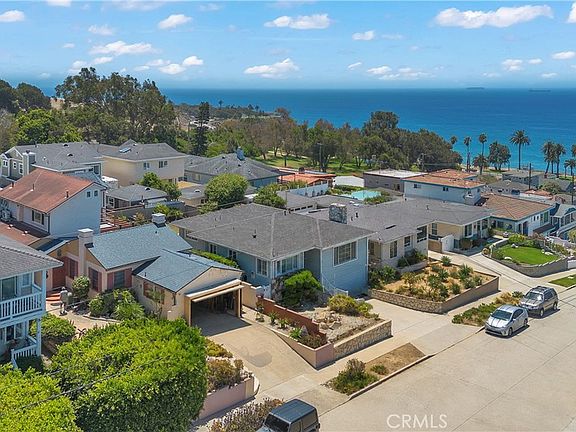 4th image of 3618 S Cabrillo Ave