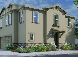 2443 Gunner Ridge Way, Rialto, CA 92377