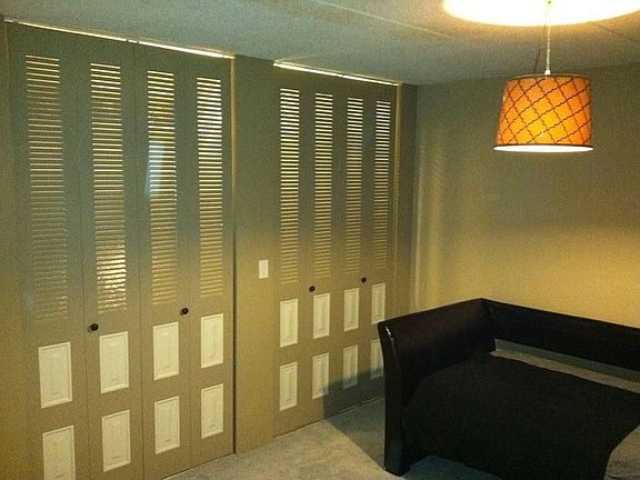 2nd Bedroom / DEN