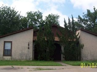 1516 Pine Ridge Dr #A-B, College Station, TX 77840