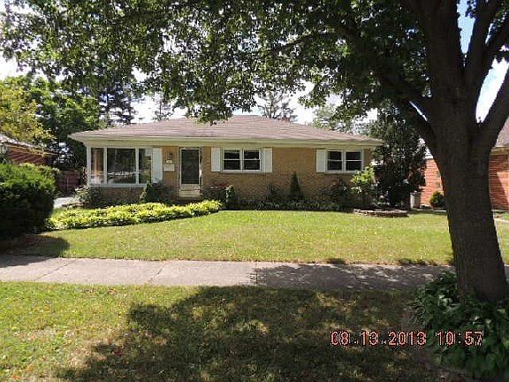 1st image of 21 Cranbrook Dr