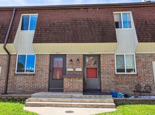 9915 W 52nd St, Merriam, KS 66203