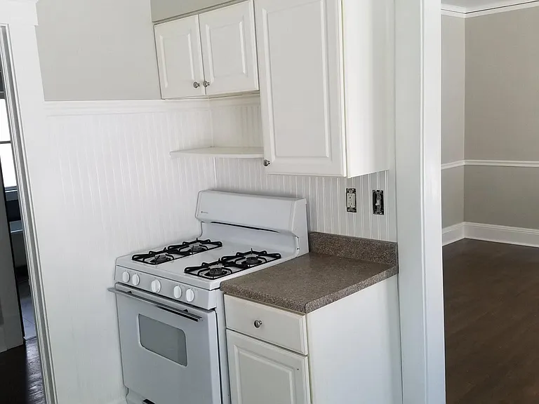1259 Jackson Ave #2 — Photo 8