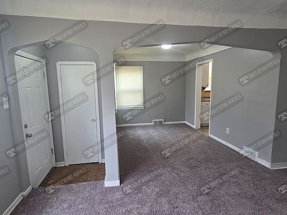 5th image of 18624 Albion St