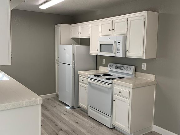 4th image of 1101 G St APT 32
