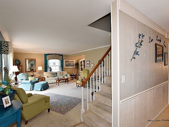2nd image of 2275 Tanglewood Dr