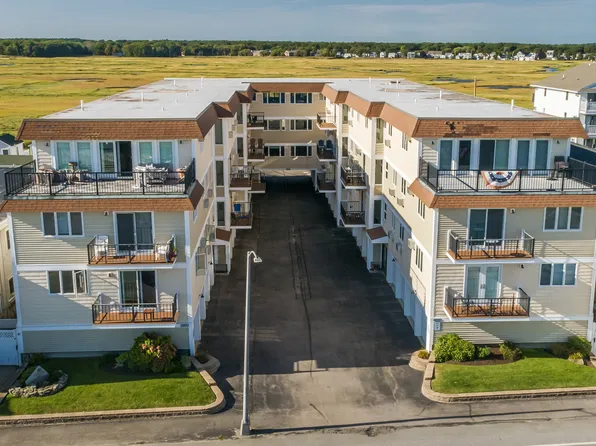407 Ocean Blvd, Hampton, NH
