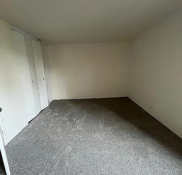 3215 Avenue H #6F — Photo 8