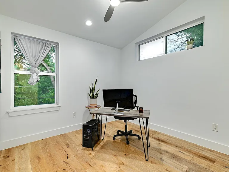 1131 Map St #2 — Photo 19