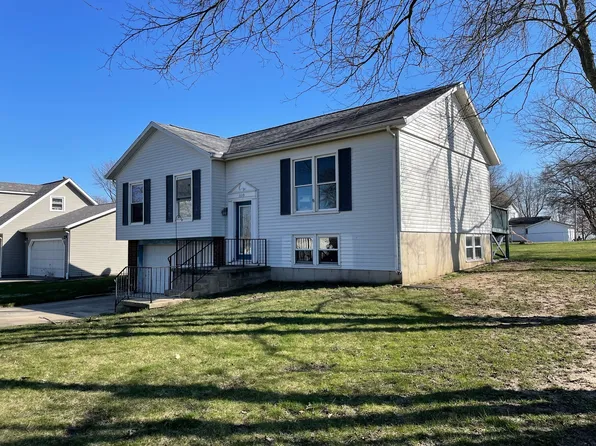 1110 E Bogardus St, Paxton, IL 60957