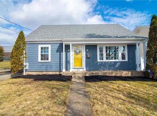 166 Freeborn Ave, East Providence, RI 02914
