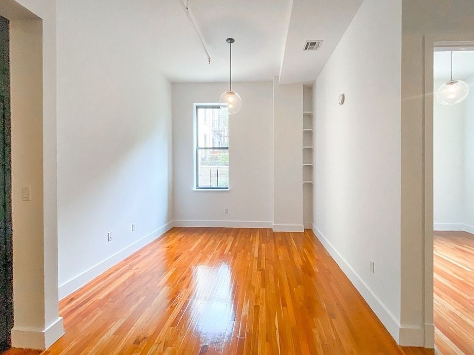 1st image of 181 Bainbridge St #104