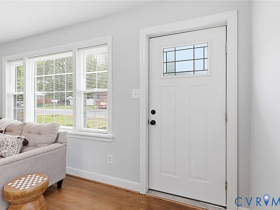 4th image of 1513 Sunbury Rd