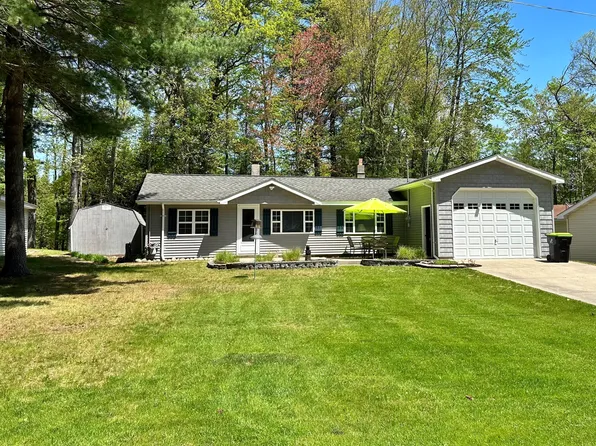 10621 Glenn Ave, Saint Helen, MI 48656