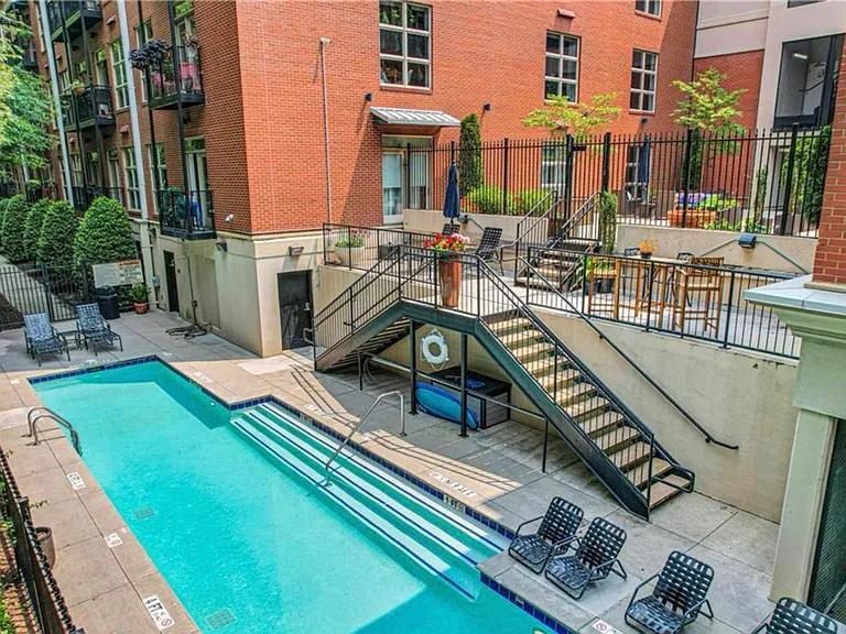 560 Dutch Valley Rd NE #2201 — Photo 22
