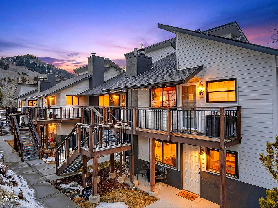 1st image of 596 Daisy Ln #2