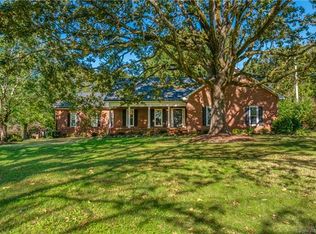 2900 Michelle Dr, Matthews, NC 28104