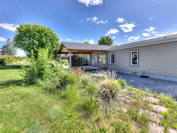 4th image of 679 Warbler Ln