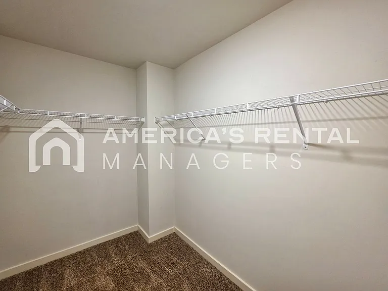680 The Heights Ln — Photo 48