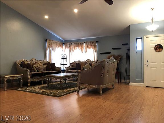 3rd image of 6629 Ellerhurst Dr
