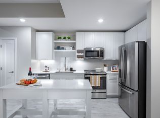 800 Rockwell Ave #703, Gaithersburg, MD 20878