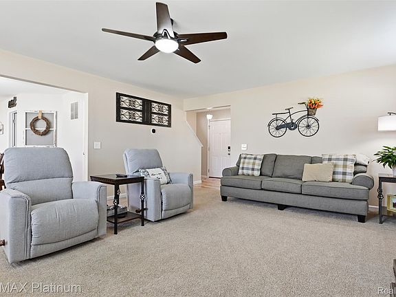 5th image of 3553 Amber Oaks Dr