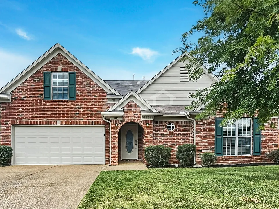 1575 Far Dr