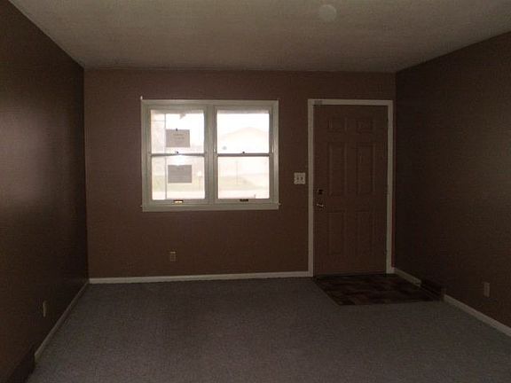 2nd image of 4001 Mason Ave
