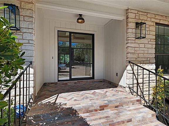 2nd image of 117 Indian Bend Dr