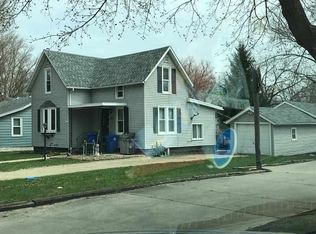 602 S Johnson St, Charles City, IA 50616