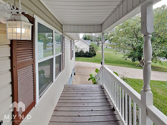 4th image of 168 Candlestick Dr