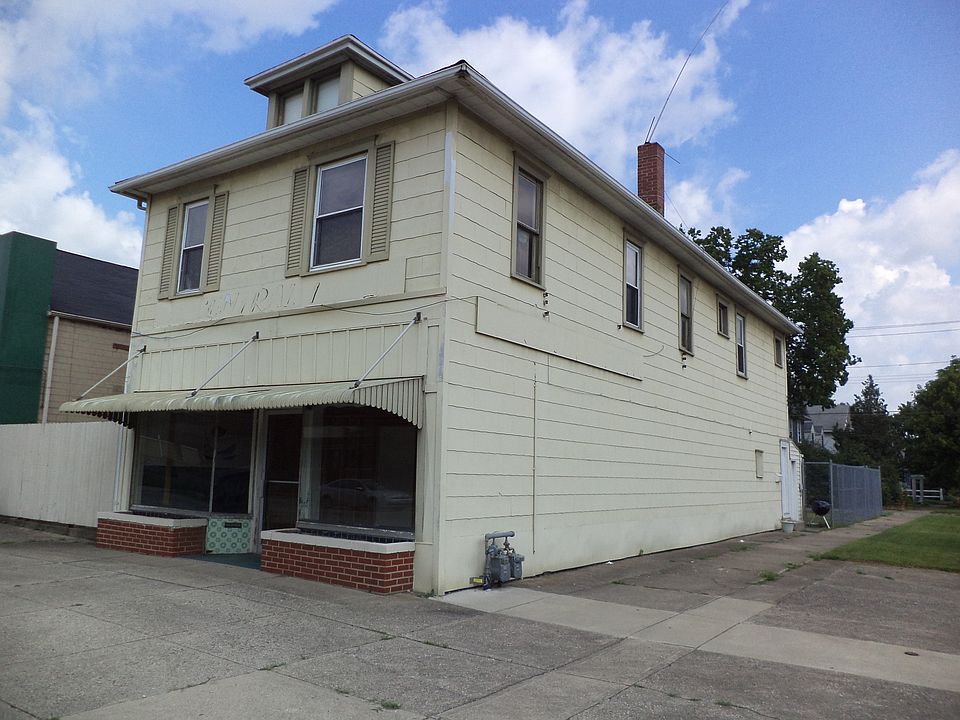 2nd image of 2223 Central Ave