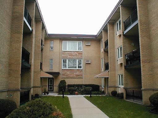 1st image of 3548 N Oleander Ave APT 202