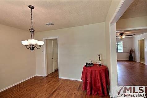 5th image of 3543 Red Oak Ln