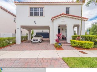 17168 SW 90th Way, Miami, FL 33196