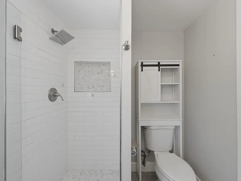 8237 Churchill Dr — Photo 9