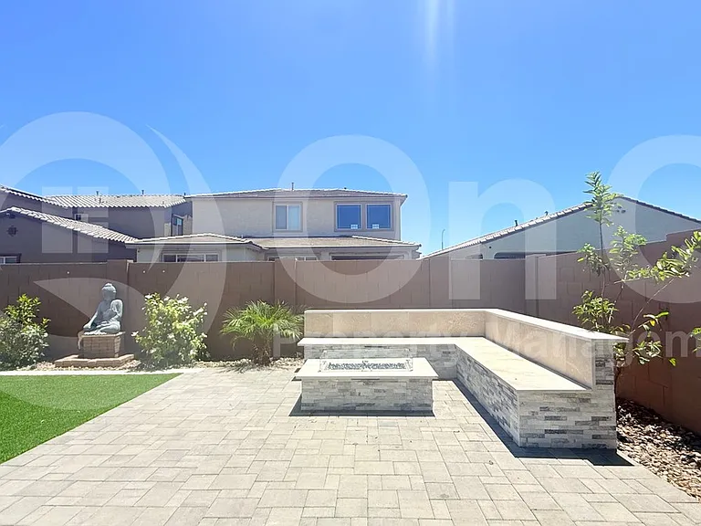 12129 W Luxton Ln — Photo 4
