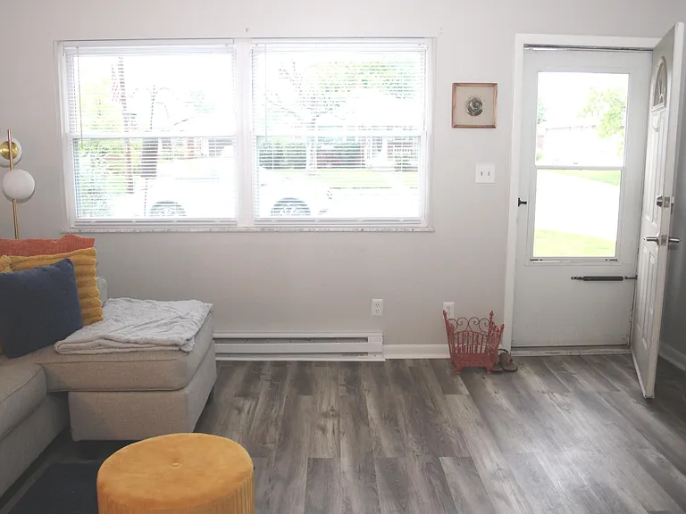 2121 Main St — Photo 6