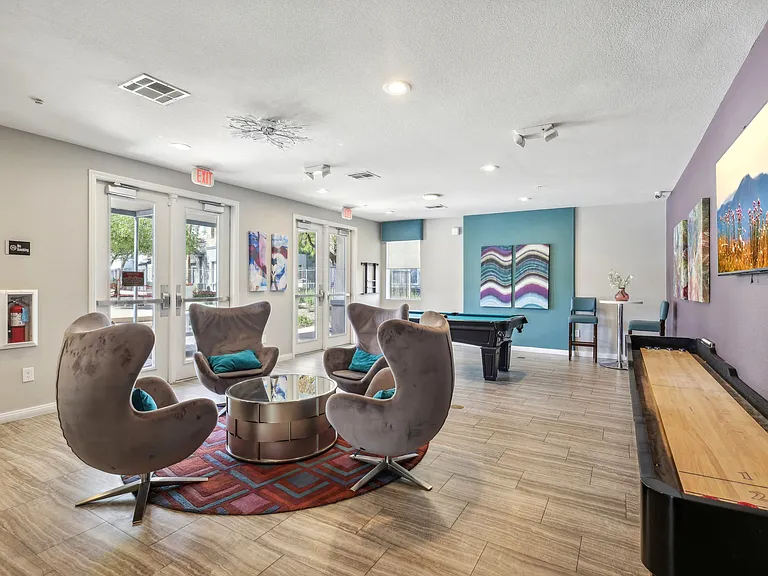 Verona Apartments — Photo 26