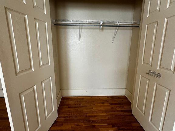3rd image of 110 Cunningham St #122