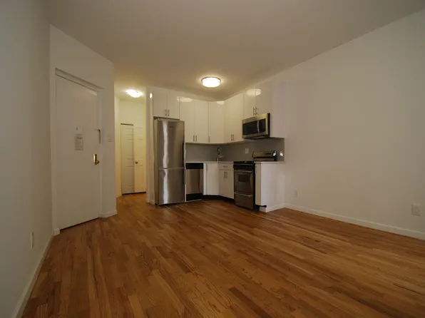 263 W 19th St APT 4NW, New York, NY 10011